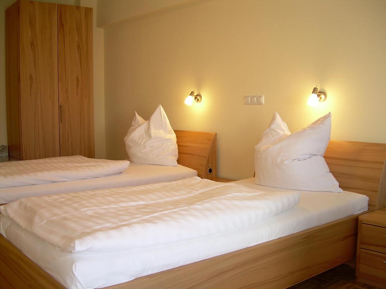 Hotel-Restaurant Saelzerhof Salzkotten Ngoại thất bức ảnh